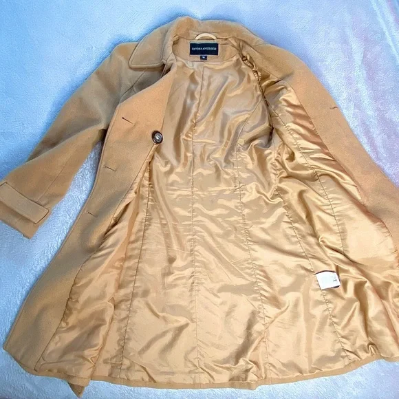 Sandra Angelozzi Women's Tan 78% Wool Belted Coat - Size 38 - Pre-Owned - Picture 4 of 15